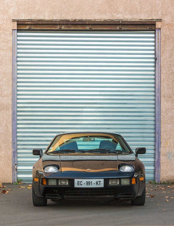 Porsche 928 S - Image 7 of 28