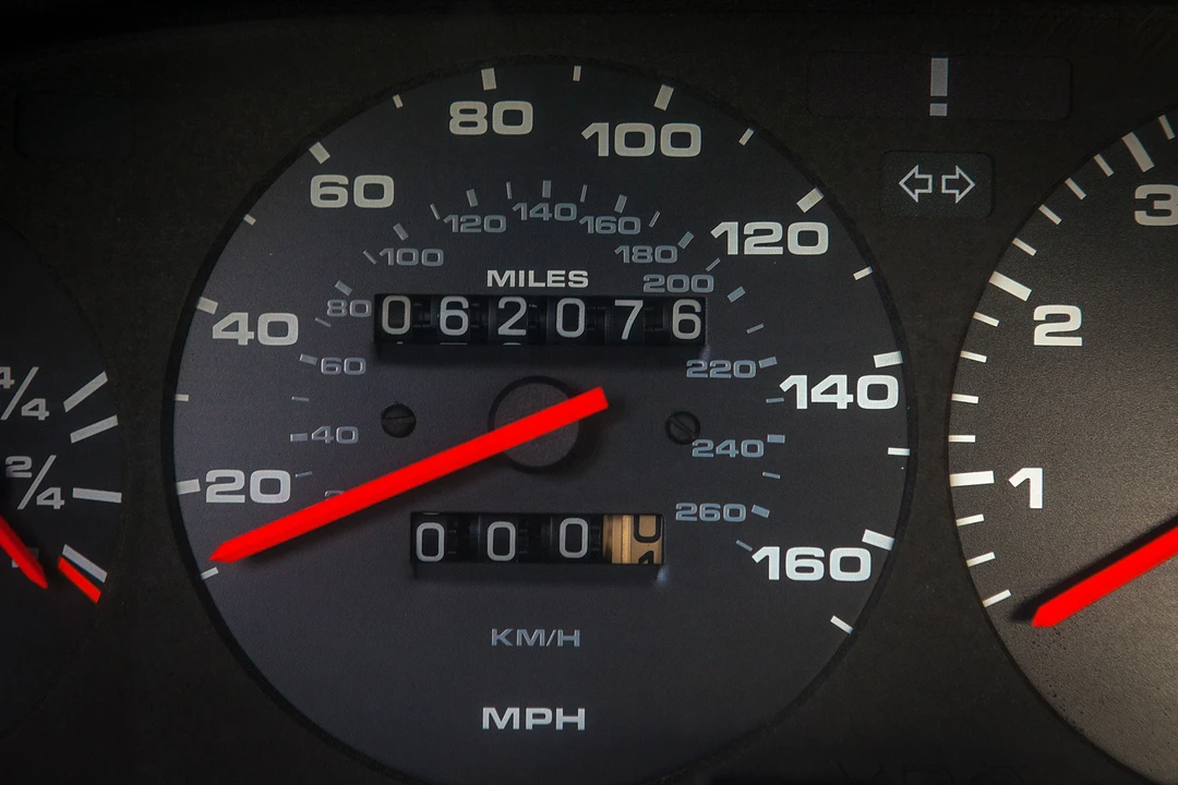 Porsche 928 S - Image 25 of 28