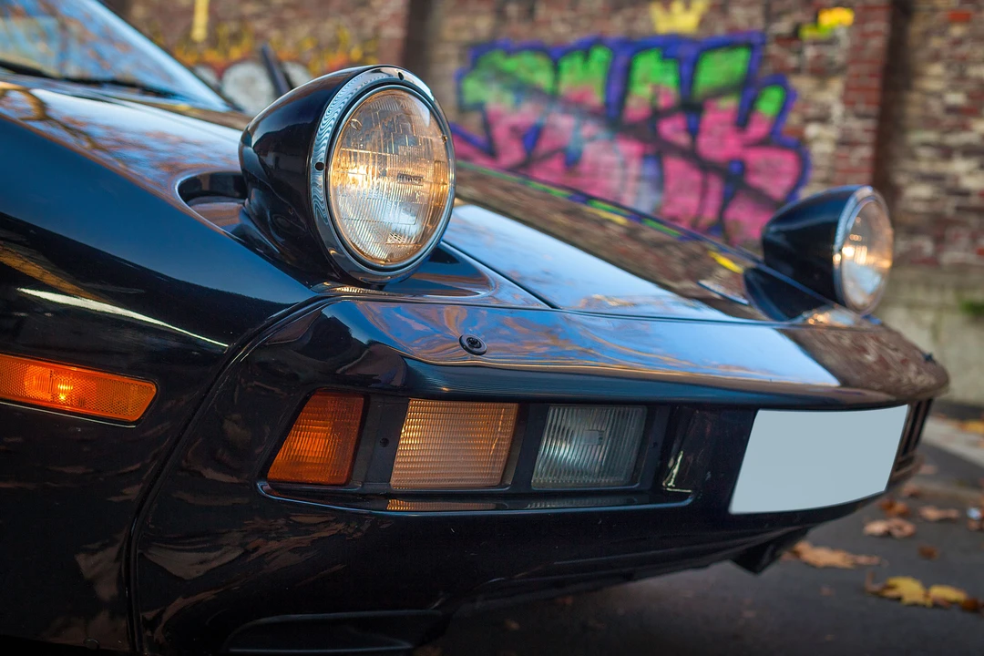 Porsche 928 S - Image 26 of 28