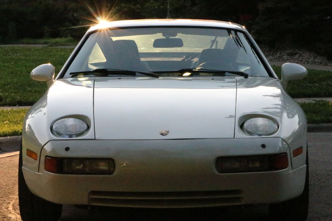 1990 Porsche 928 S4 - Image 4 of 31