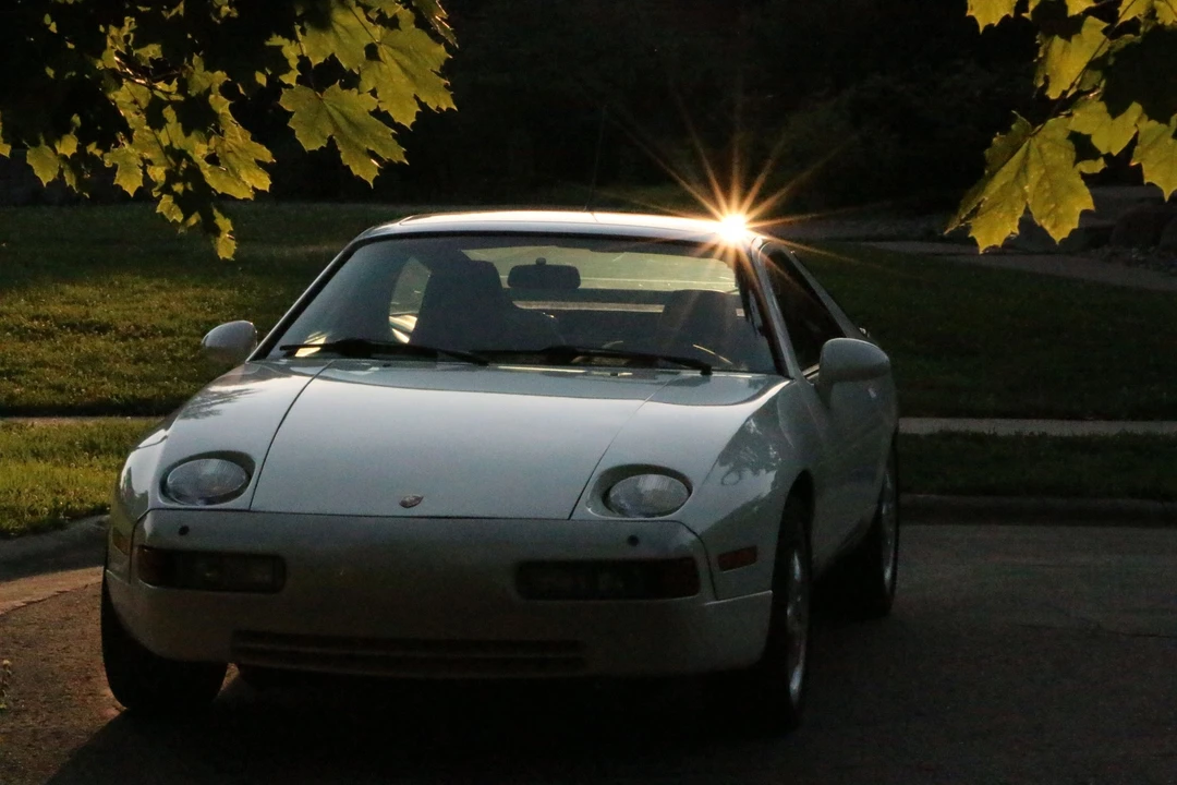 1990 Porsche 928 S4 - Image 3 of 31