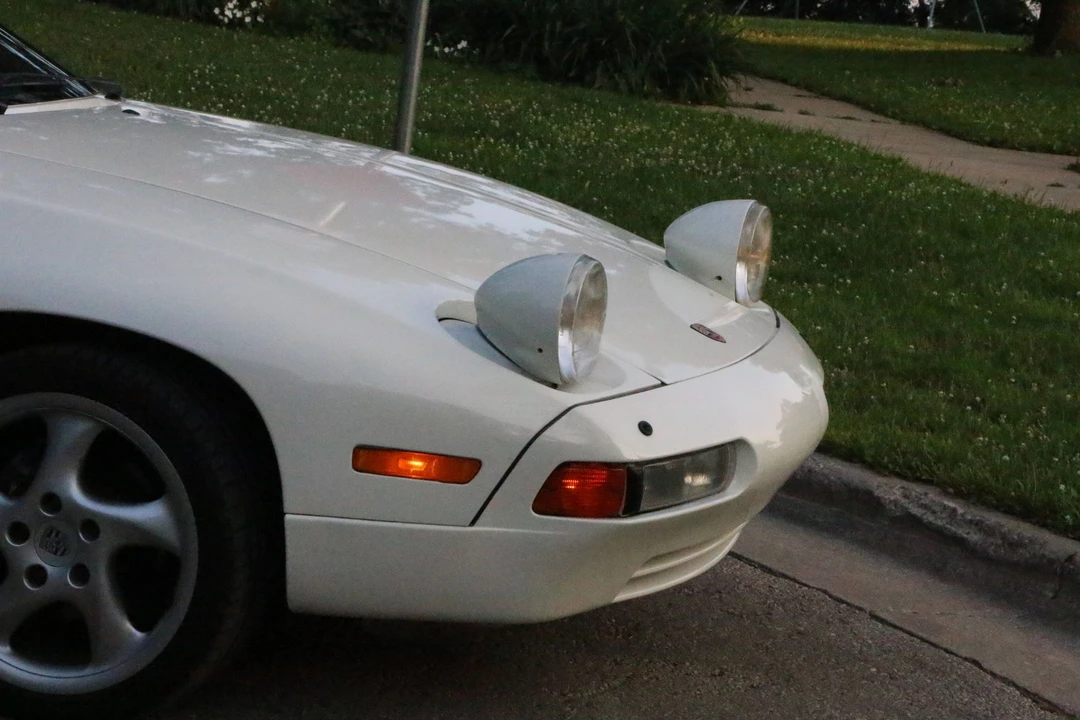1990 Porsche 928 S4 - Image 28 of 31