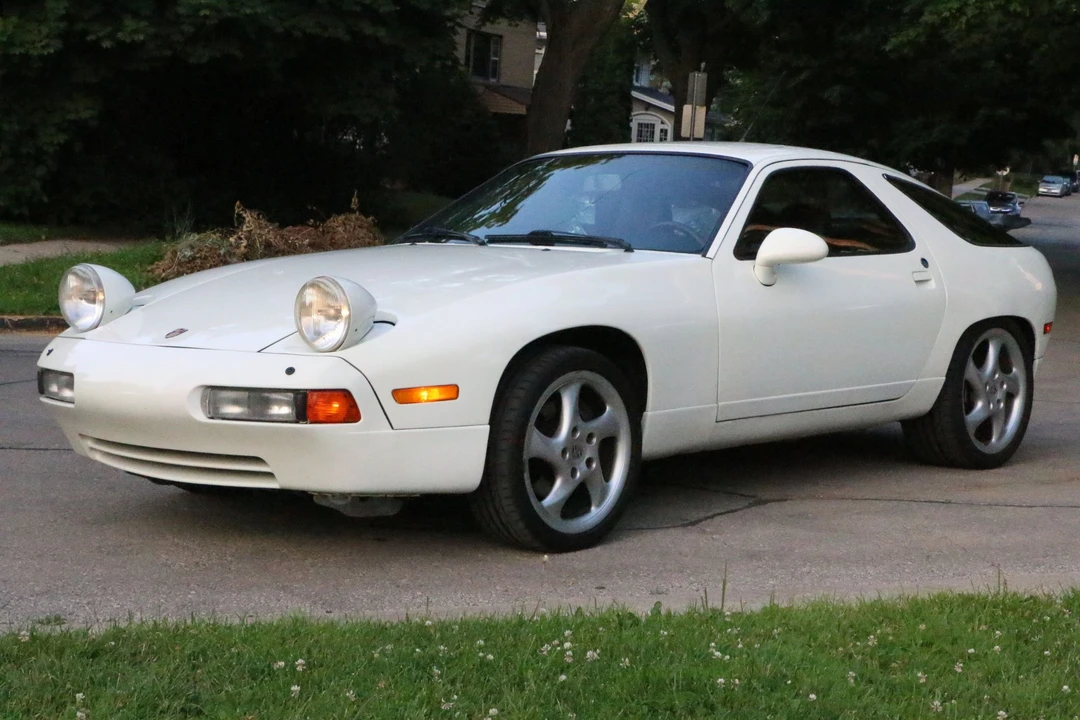 1990 Porsche 928 S4 - Image 30 of 31