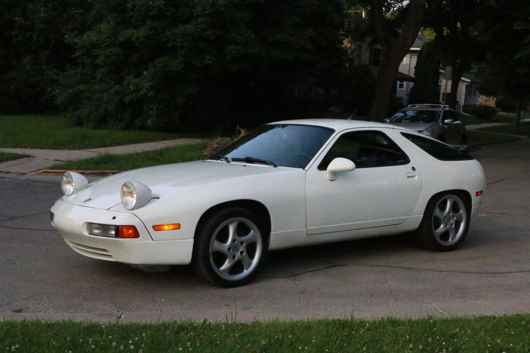 1990 Porsche 928 S4 - Image 23 of 31