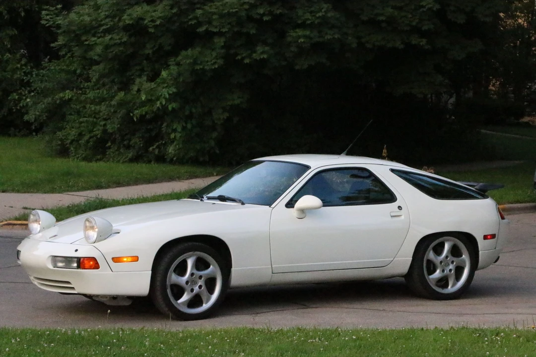1990 Porsche 928 S4 - Image 24 of 31
