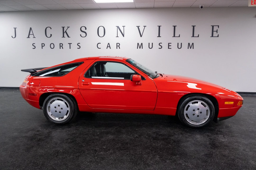1987 Porsche 928 S4 - Image 7 of 31