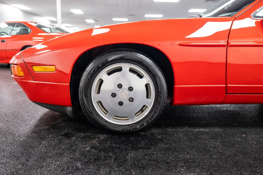 1987 Porsche 928 S4 - Image 10 of 31