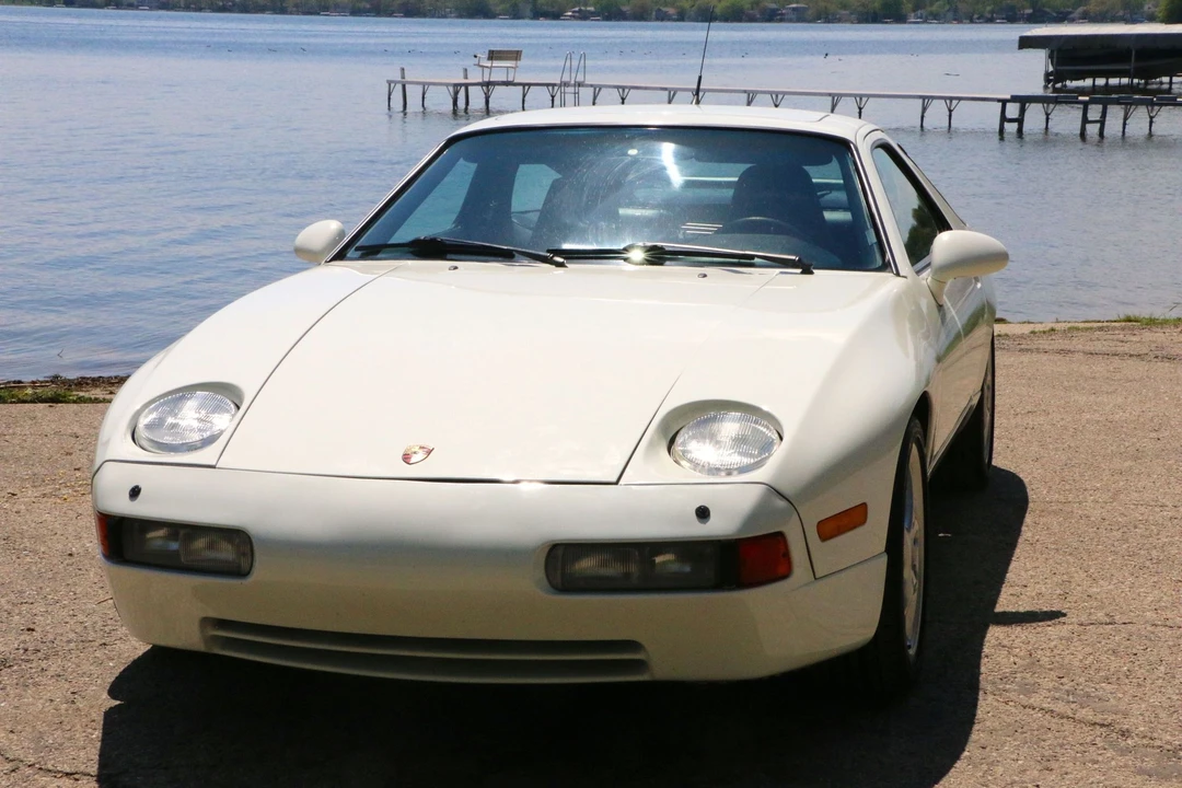 1990 Porsche 928 S4 - Image 19 of 31