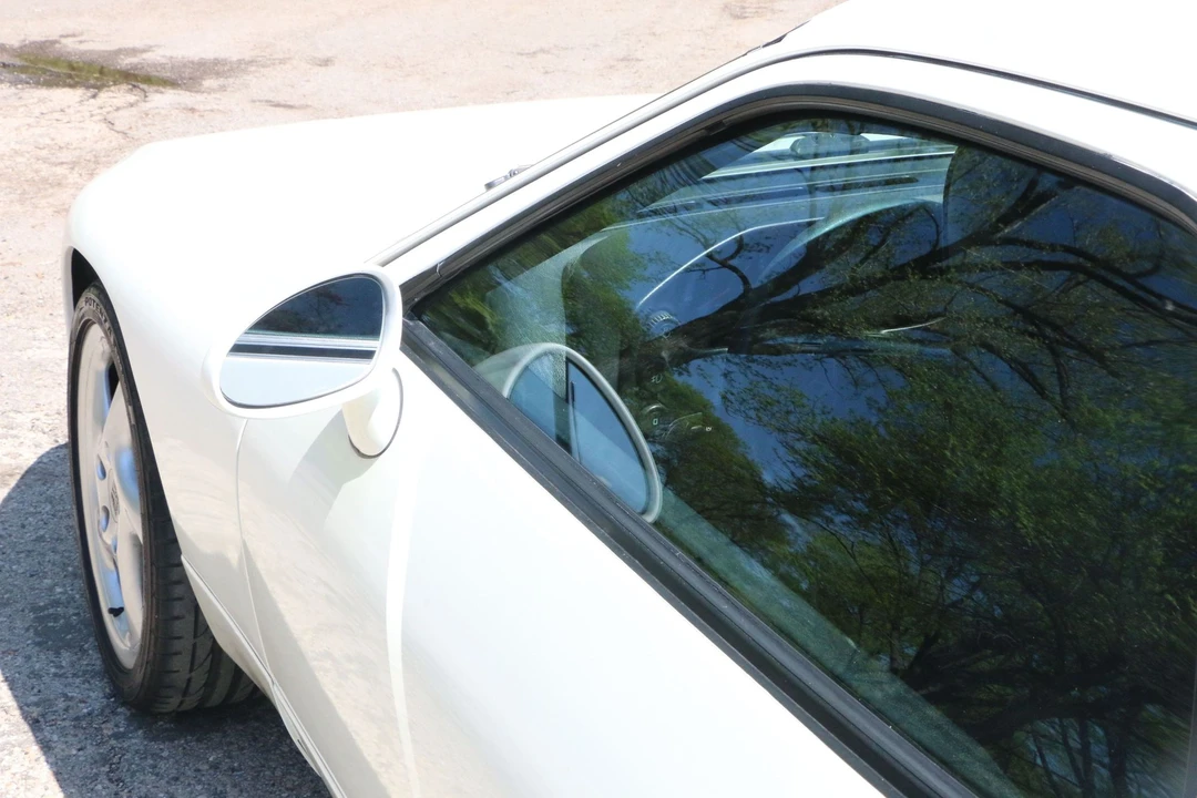 1990 Porsche 928 S4 - Image 4 of 31