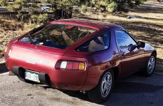 1982 Porsche 928 - Image 8 of 12