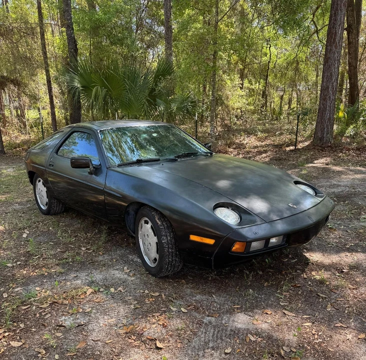 1981 Porsche 928 - Image 2 of 9