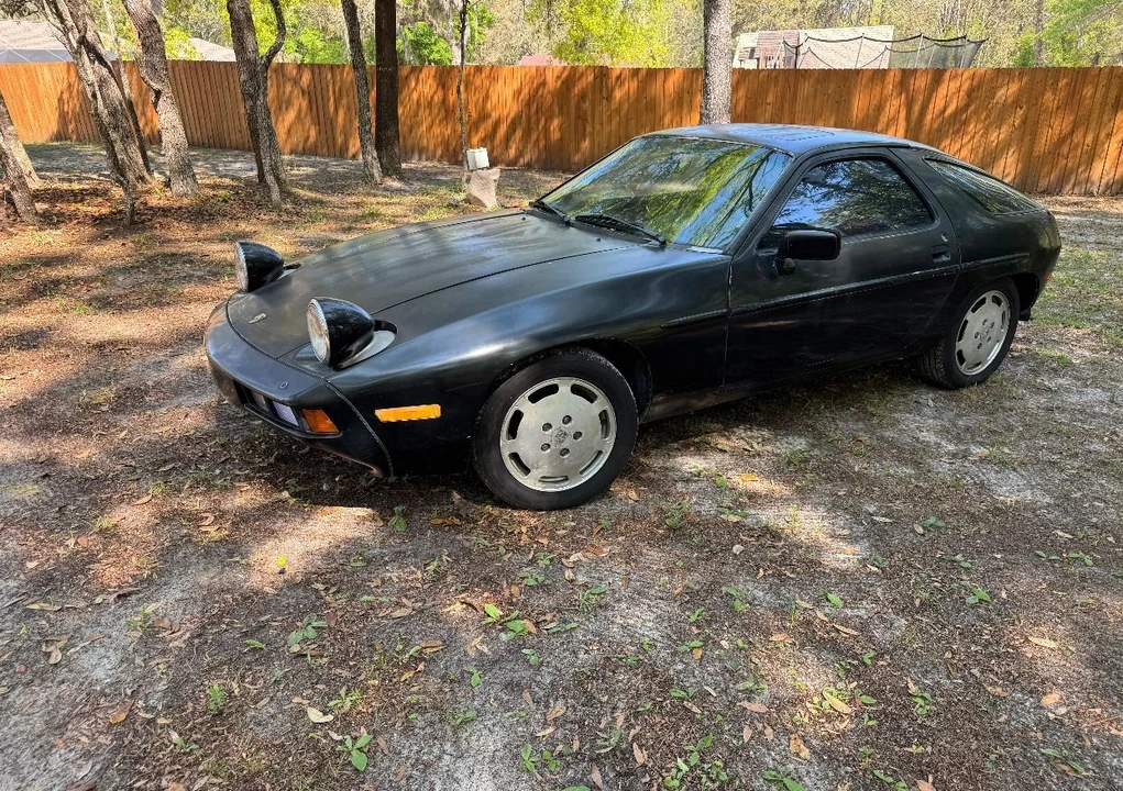 1981 Porsche 928 - Image 7 of 9