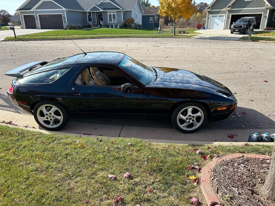 1989 Porsche 928 S4 - Image 2 of 22