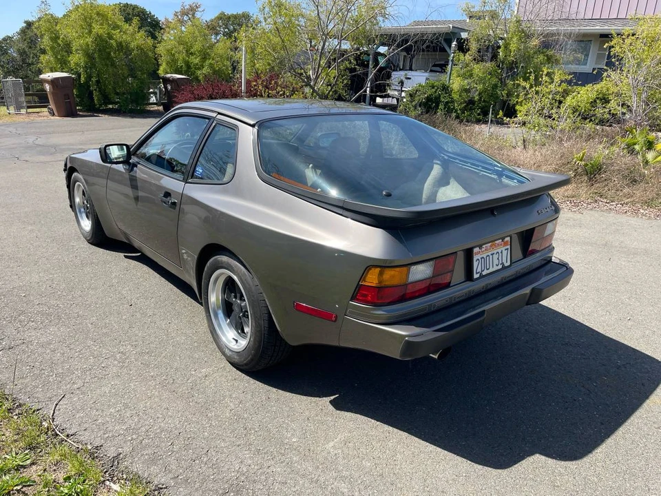 1983 Porsche 944 - Image 6 of 16