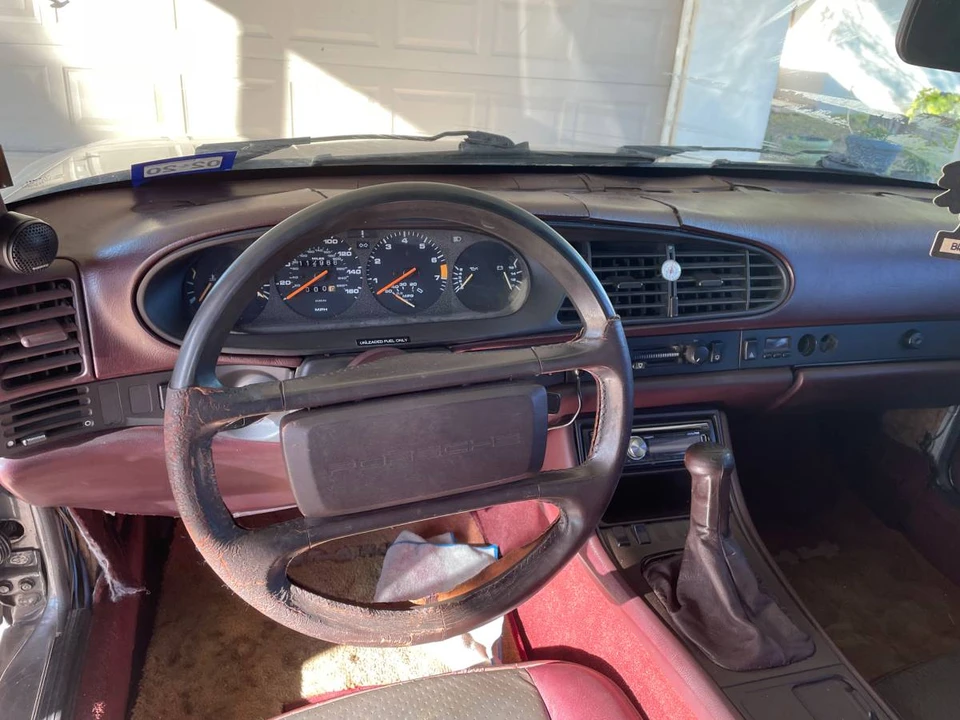 1985 Porsche 944 - Image 10 of 15