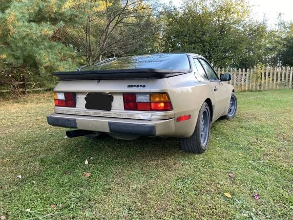 1985 Porsche 944 - Image 5 of 21