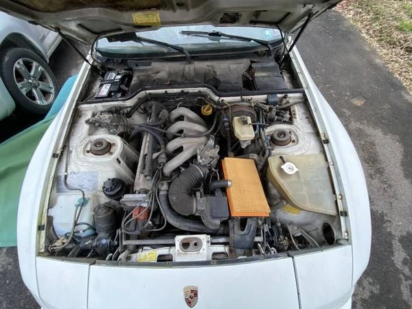 1986 Porsche 944 - Image 9 of 21