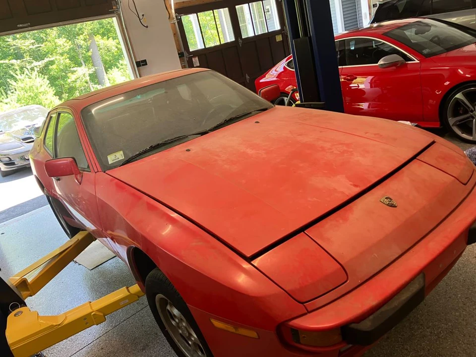 1986 Porsche 944 - Image 3 of 7