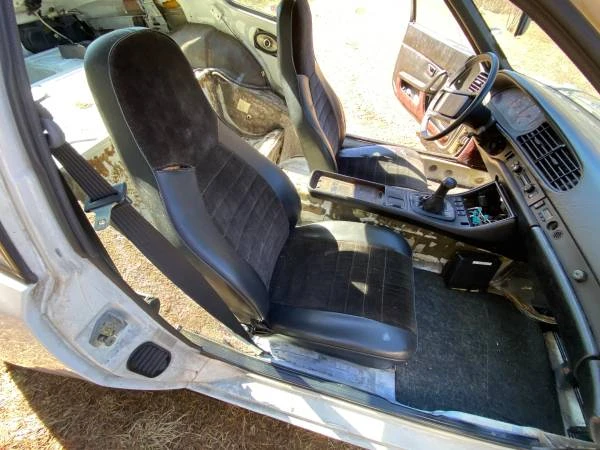 1986 Porsche 944 - Image 19 of 21