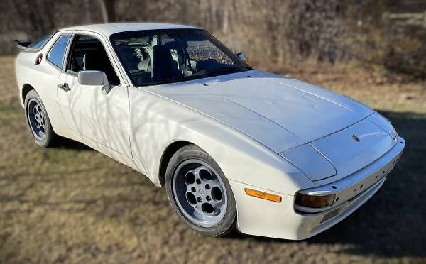 1986 Porsche 944 - Image 3 of 21