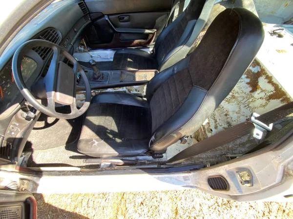 1986 Porsche 944 - Image 17 of 21