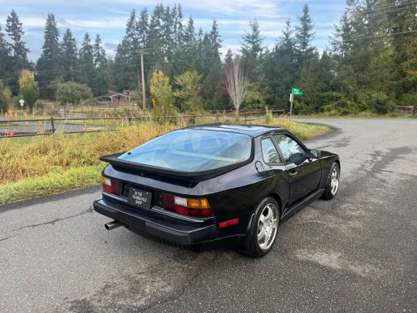 1986 Porsche 944 - Image 5 of 12