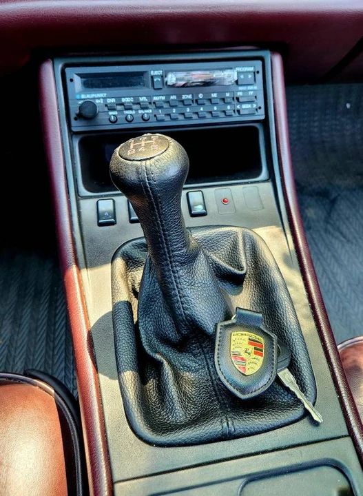 1987 Porsche 944 S - Image 8 of 9