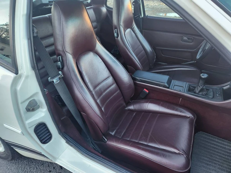 1987 Porsche 944 S - Image 4 of 9
