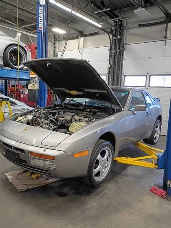 1986 Porsche 944 Turbo - Image 10 of 11