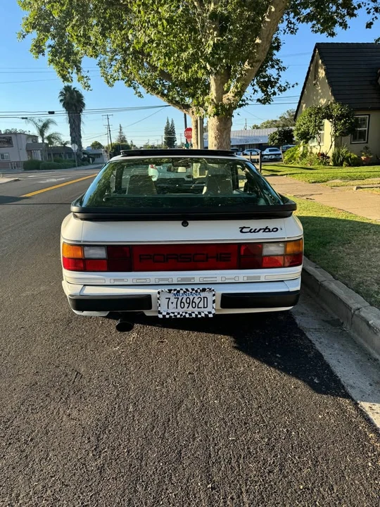 1987 Porsche 944 Turbo - Image 4 of 9
