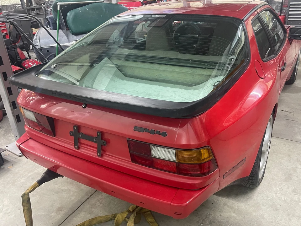1987 Porsche 944 - Image 3 of 6