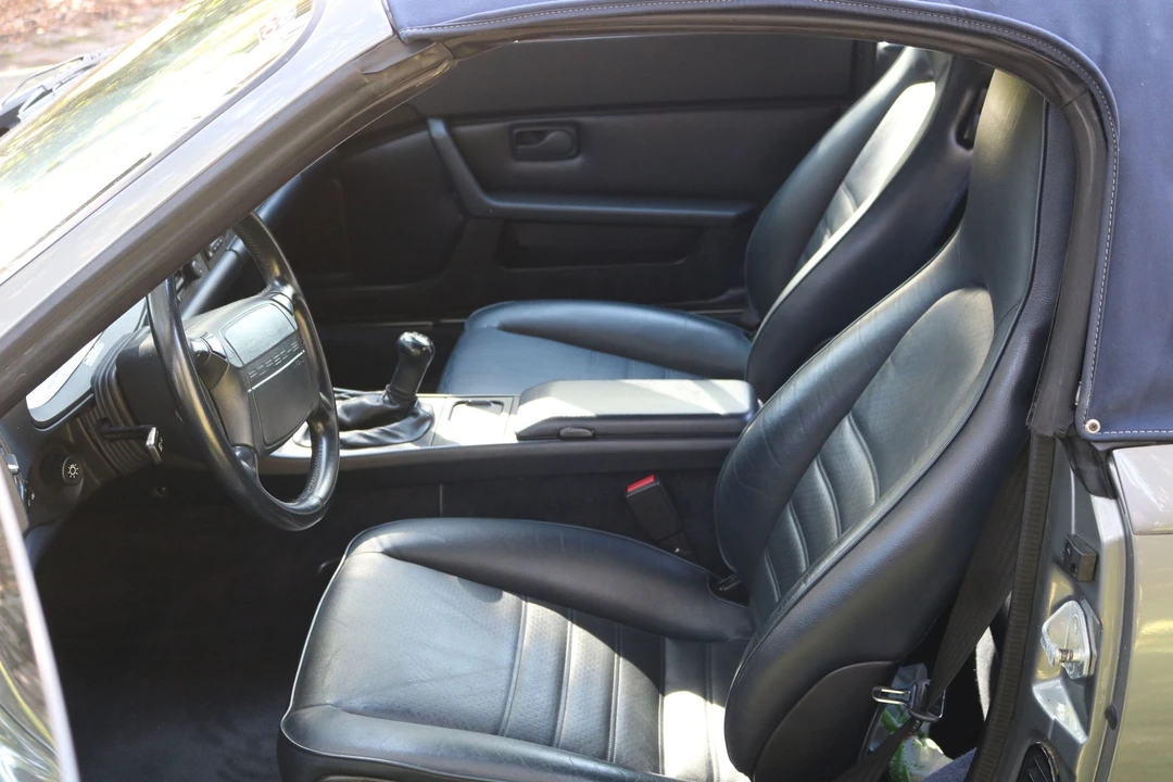 1990 Porsche 944 S2 - Image 6 of 12