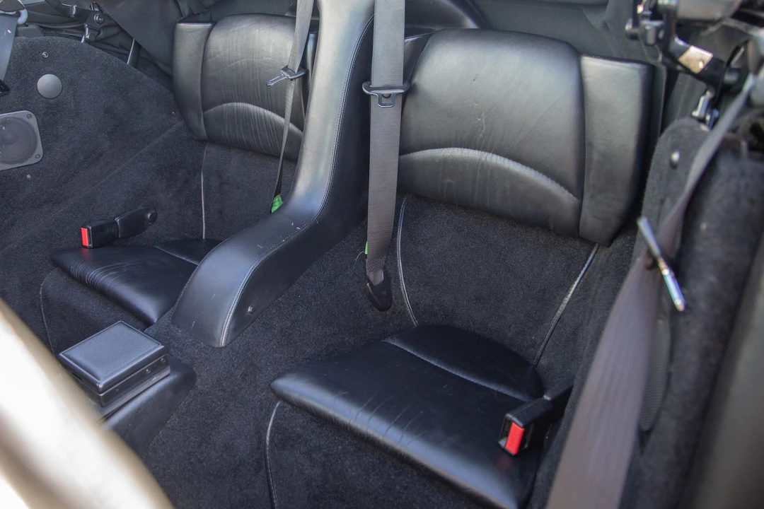 1996 Porsche 993 Carrera 4 - Image 13 of 14