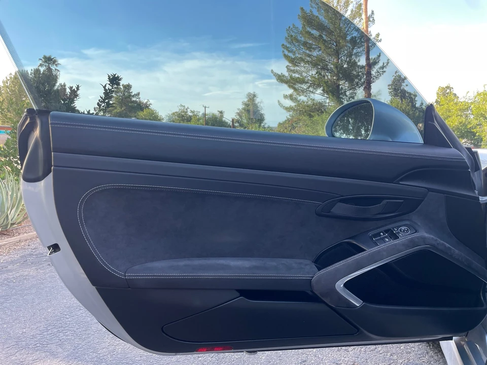 2016 Porsche 981 Cayman GT4 - Image 10 of 13