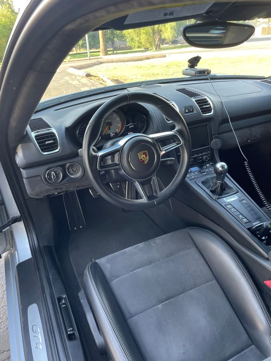 2016 Porsche 981 Cayman GT4 - Image 11 of 13