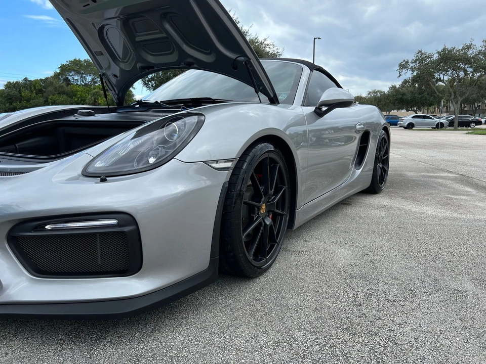 2016 Porsche 981 Boxster Spyder - Image 4 of 15