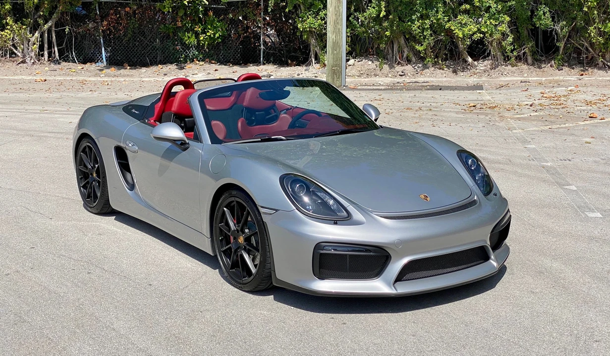 2016 Porsche 981 Boxster Spyder - Image 9 of 15