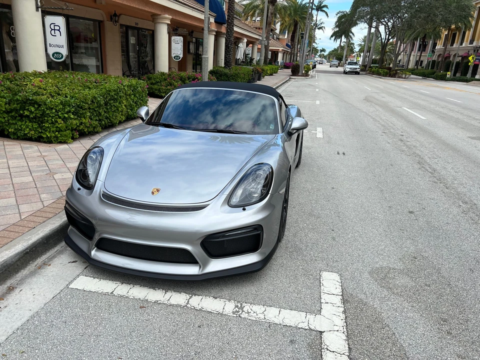2016 Porsche 981 Boxster Spyder - Image 5 of 15