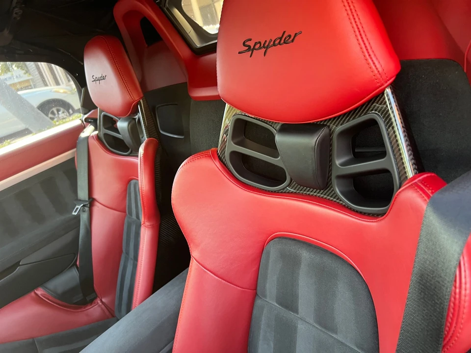 2016 Porsche 981 Boxster Spyder - Image 10 of 15
