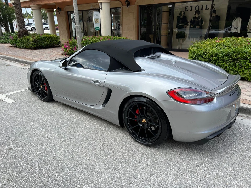 2016 Porsche 981 Boxster Spyder - Image 3 of 15