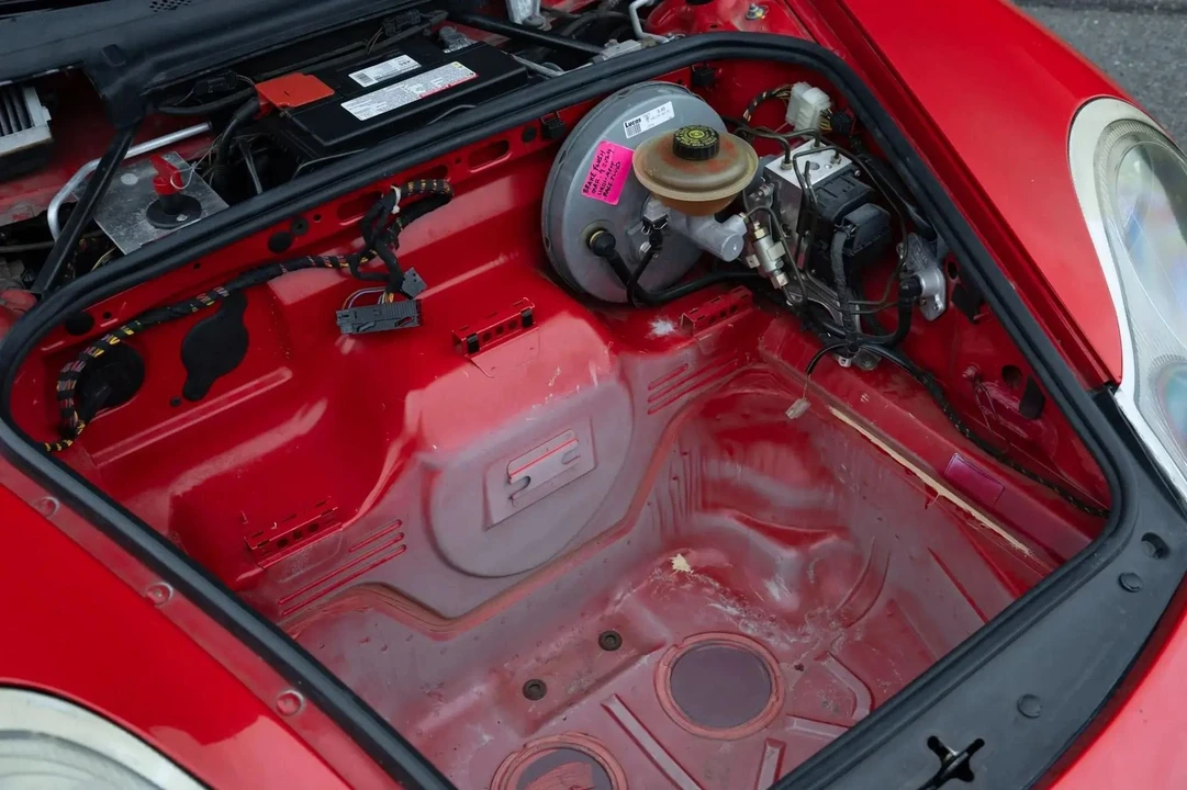 1998 Porsche 986 Boxster - Image 29 of 31