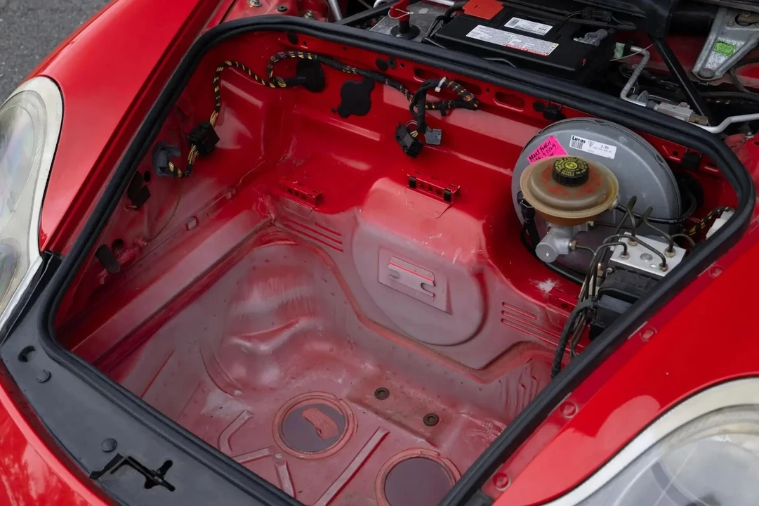 1998 Porsche 986 Boxster - Image 30 of 31