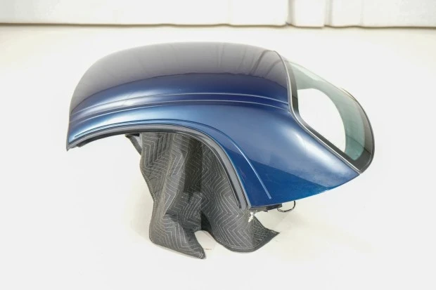 Parts & Memorabilia Bodywork - Image 2 of 5