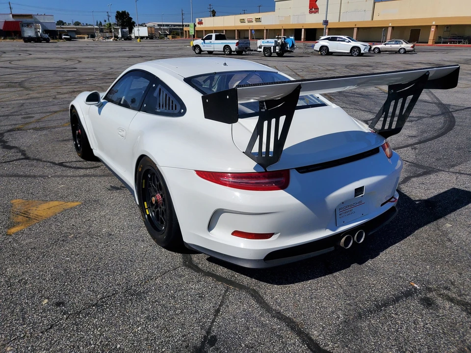 2014 Porsche 991 GT3 - Image 2 of 15