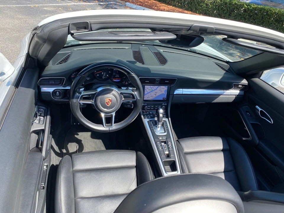 2017 Porsche 991 Carrera - Image 5 of 10