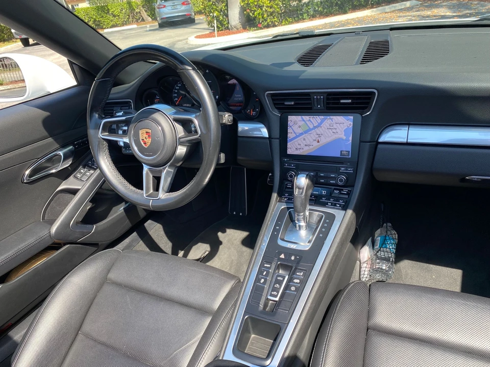 2017 Porsche 991 Carrera - Image 7 of 10
