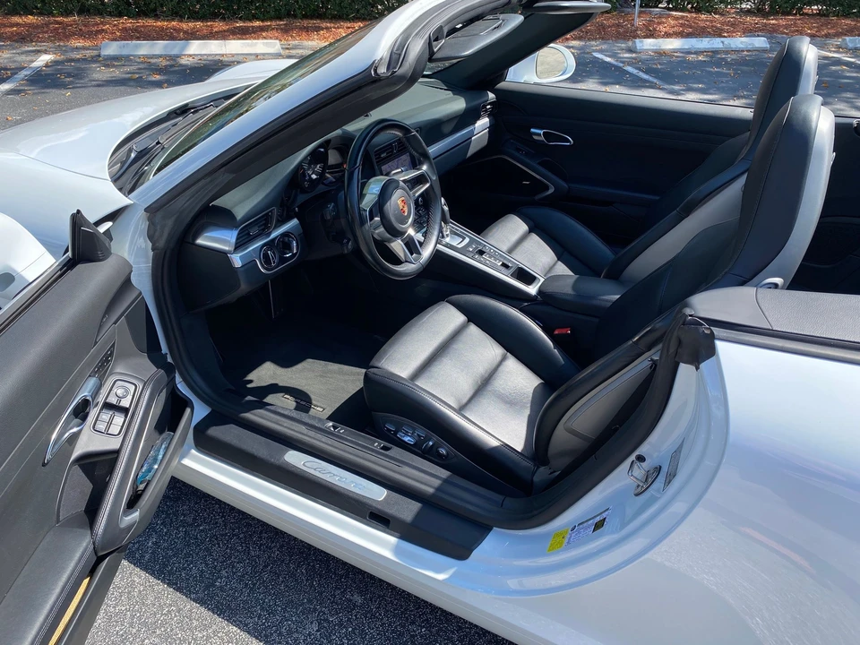 2017 Porsche 991 Carrera - Image 8 of 10