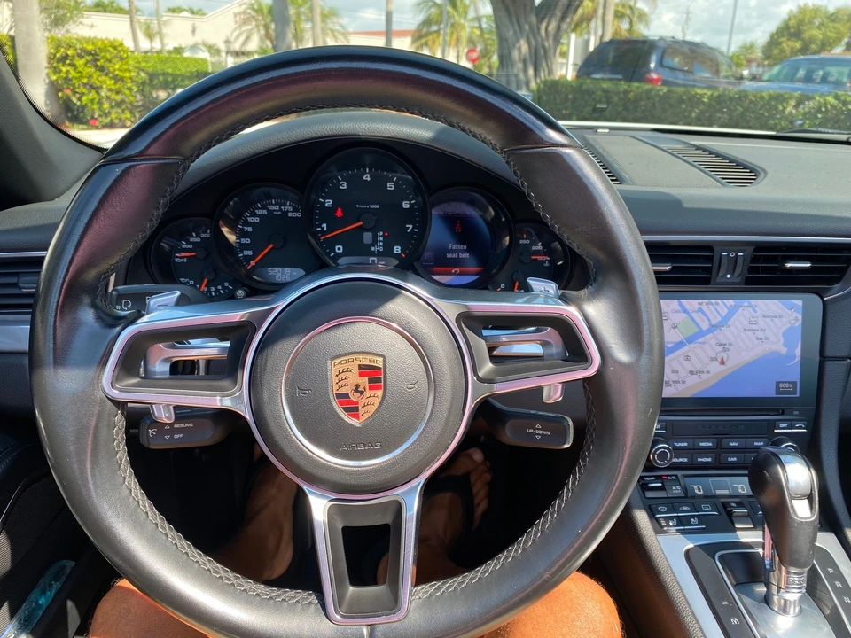 2017 Porsche 991 Carrera - Image 9 of 10