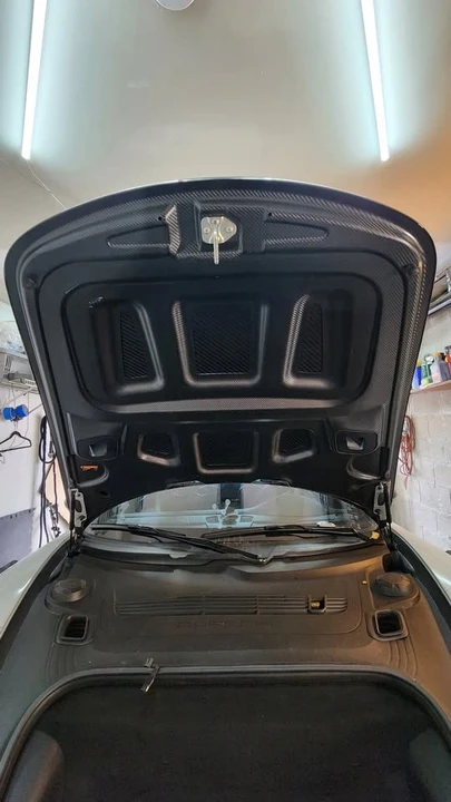 Parts & Memorabilia Bodywork - Image 2 of 4