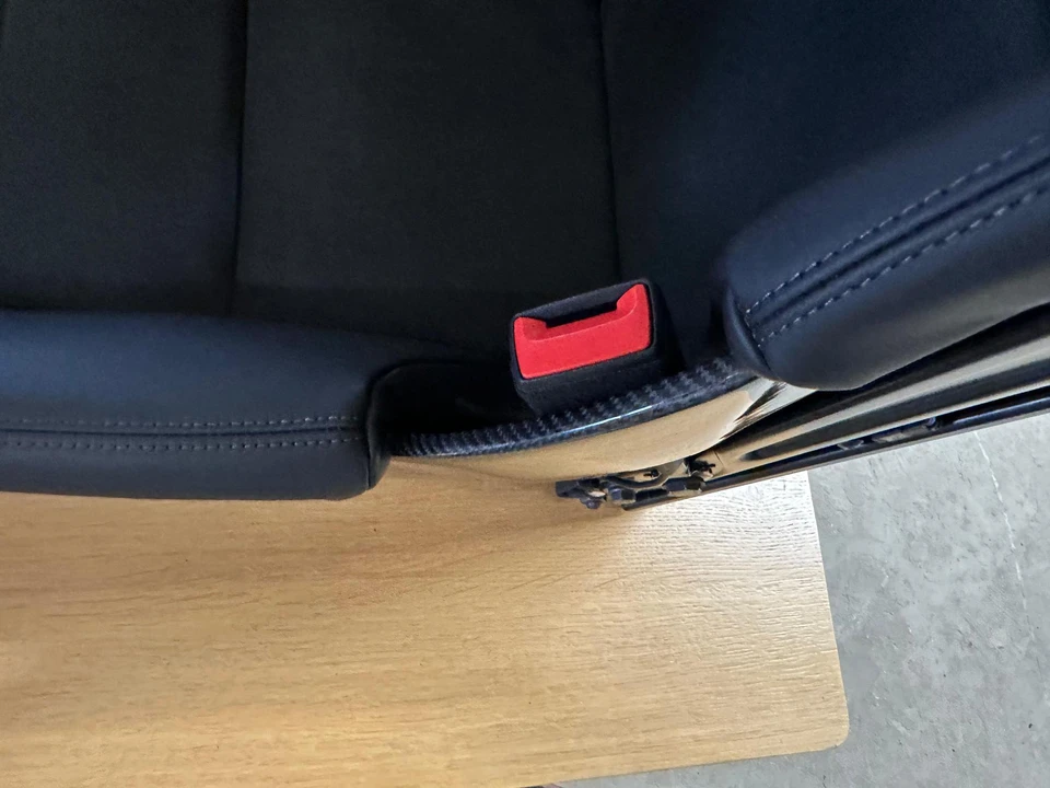 2019 Parts & Memorabilia Seats & Interior - Image 17 of 24